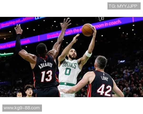 凯尔特人与热火对决解析：战术分析与球员表现的深度剖析